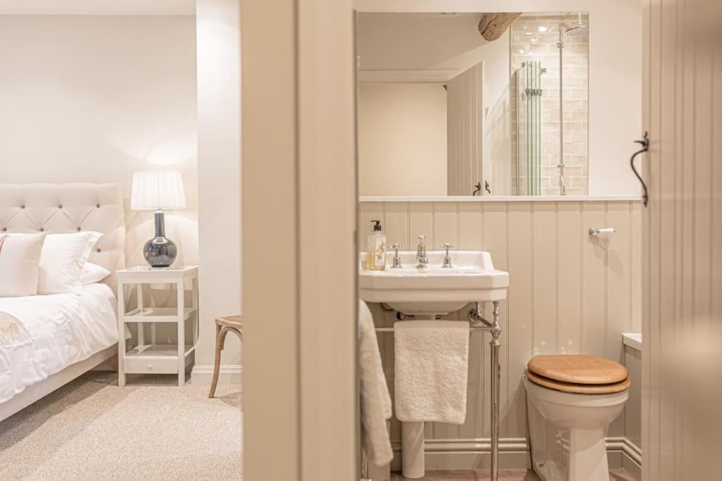 East Barn Cottage - Refurbished Barn Conversion! Weston Subedge Luaran gambar
